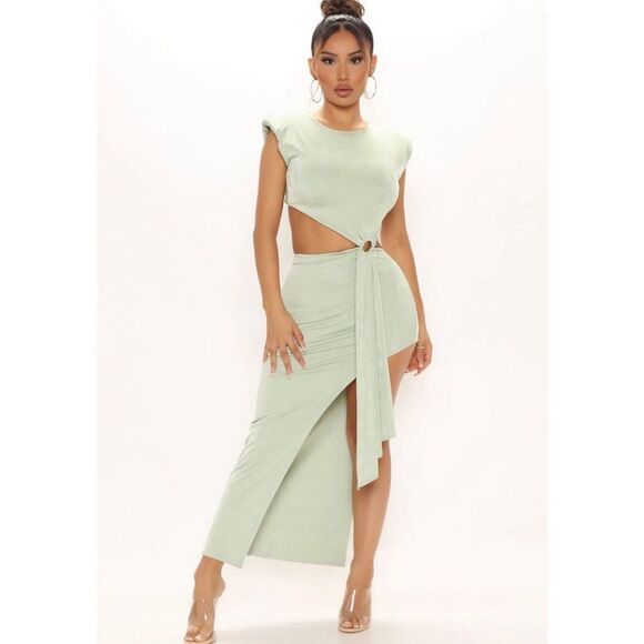 Green Maxi Dress Brand New - Picture 1 of 1